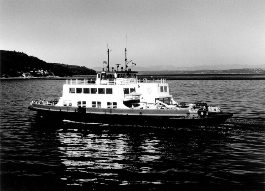 Historic black and white photo of the Hiyu ferry.